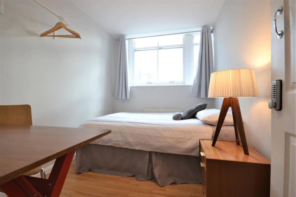 Stylish Budget 4 Bedroom Flat In Brick Lane ลอนดอน ภายนอก รูปภาพ